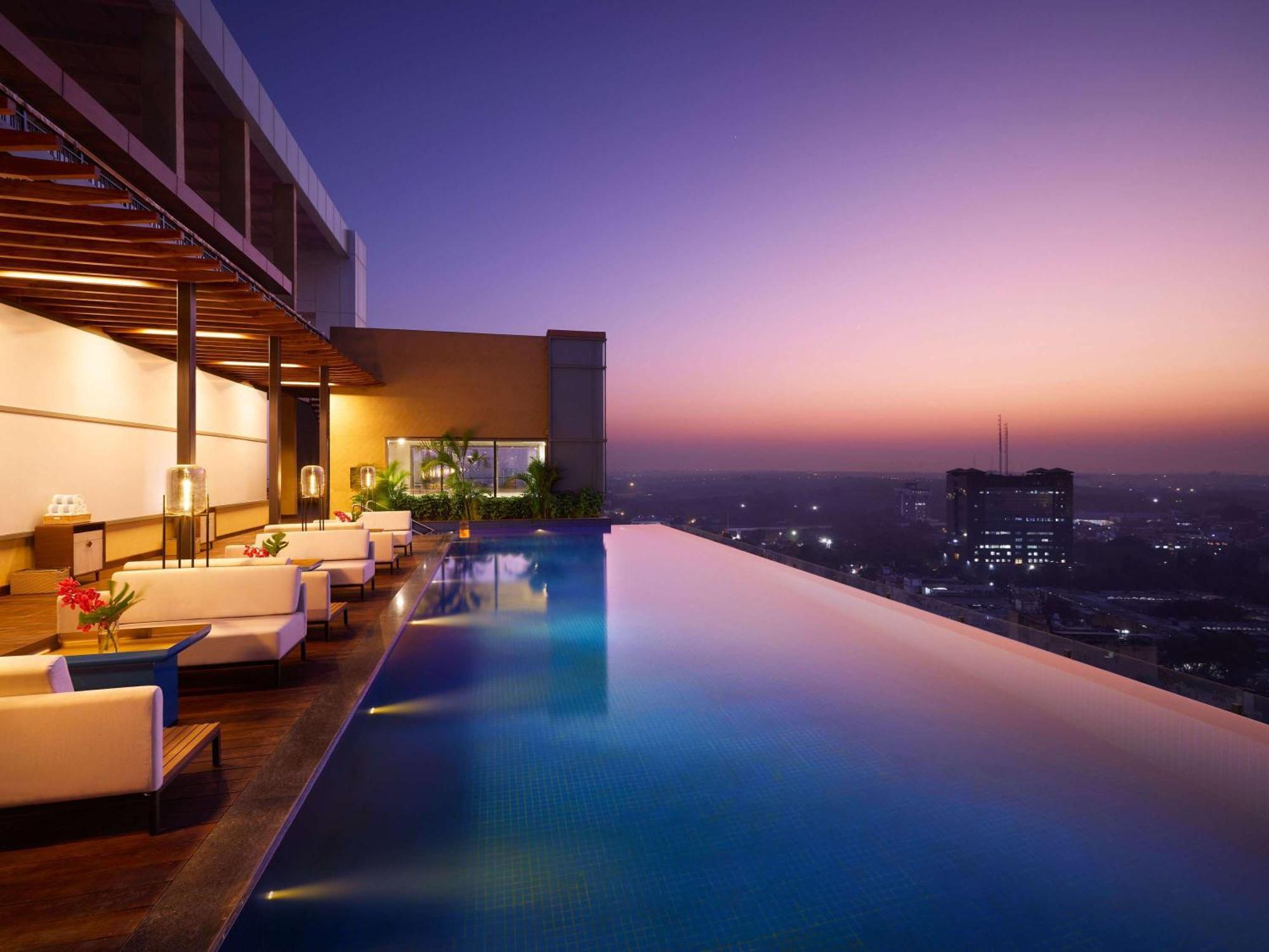 Novotel New Delhi City Centre Exterior photo